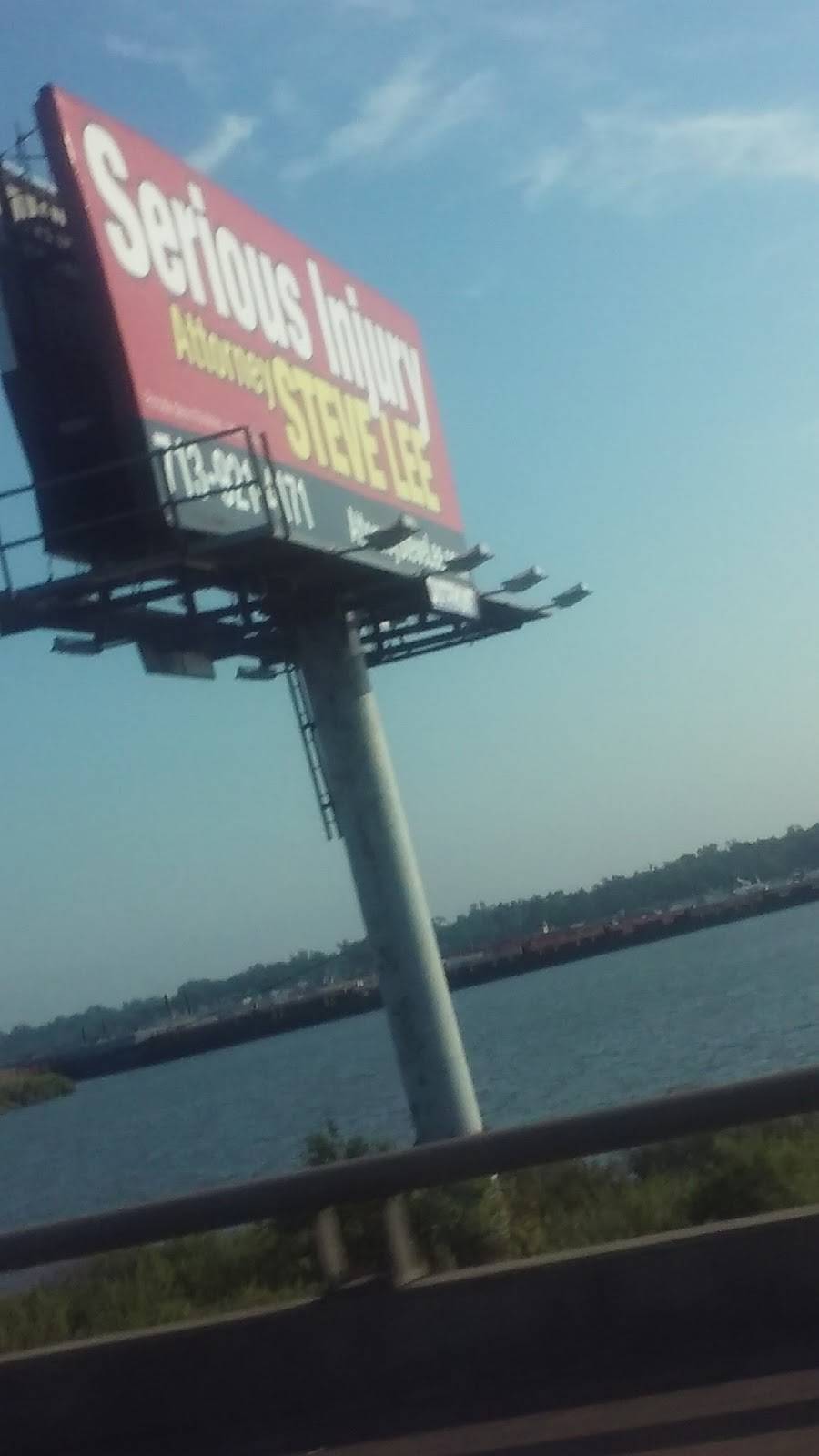 Baytown Crawfish Company and Catering | restaurant | 7730 Decker Dr, Baytown, TX 77520, USA | 2817160299 OR +1 281-716-0299