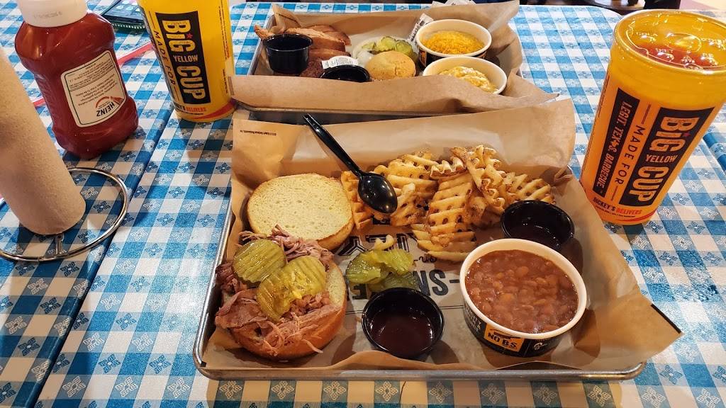 Dickeys Barbecue Pit | restaurant | 445 E Chicago St, Coldwater, MI 49036, USA | 5172782330 OR +1 517-278-2330