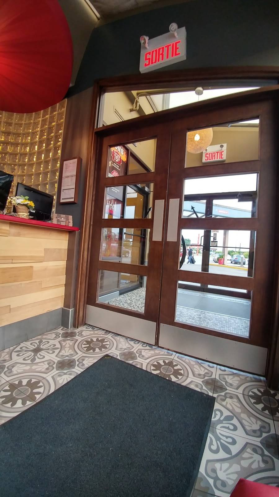 Batifol Bar & Grill | restaurant | 3401 Boulevard Sainte-Anne, Québec, QC G1E 3L4, Canada | 4186665141 OR +1 418-666-5141