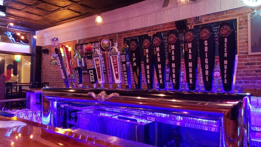 Hub On Main | night club | 253 Main St, Dubuque, IA 52001, USA | 5635833480 OR +1 563-583-3480