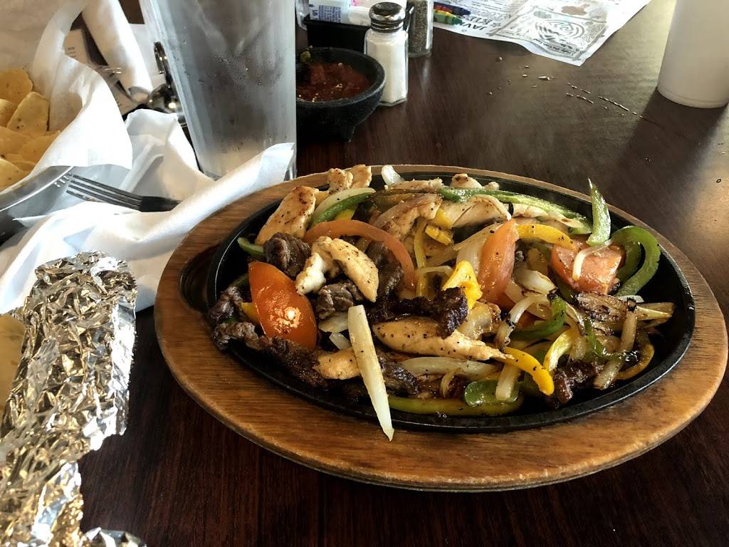 Javis Best Of Tex Mex | restaurant | 7709 E Ben White Blvd, Austin, TX 78744, USA | 5123868329 OR +1 512-386-8329