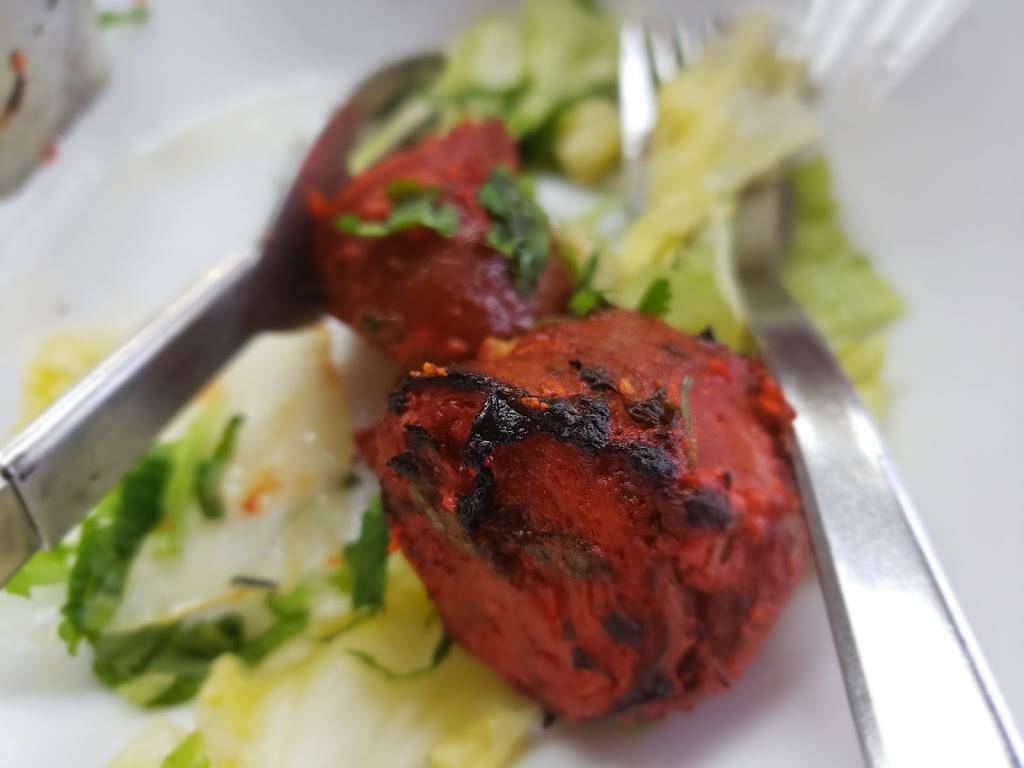 Royal Spice Indian Restaurant | restaurant | 1443 Main St E, Hamilton, ON L8K 1C4, Canada | 9055280981 OR +1 905-528-0981