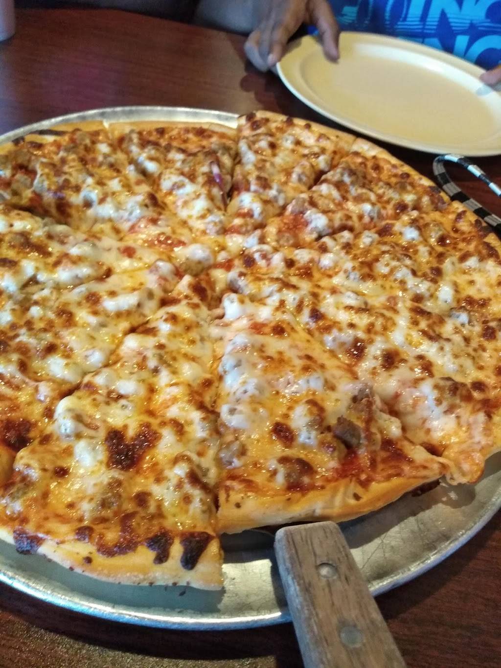 Larrys Pizza | restaurant | 1841 E Highland Dr, Jonesboro, AR 72401, USA | 8705206260 OR +1 870-520-6260