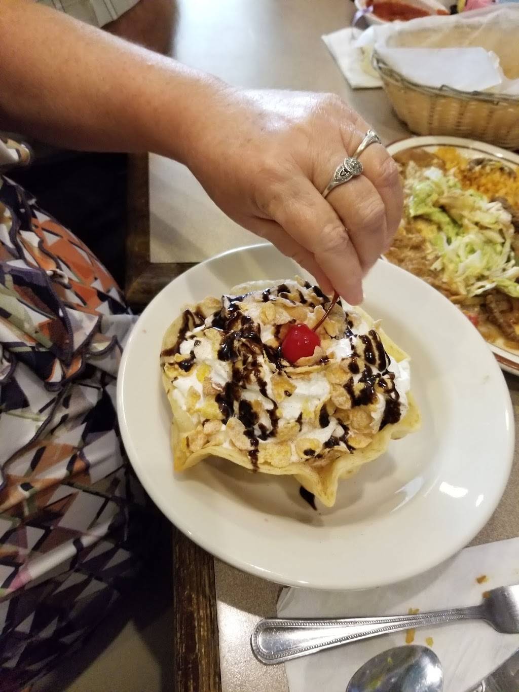 La Carreta | restaurant | 214 Lowes Blvd, Lexington, NC 27292, USA | 3362247042 OR +1 336-224-7042