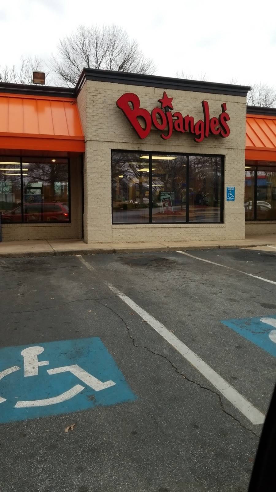Bojangles Famous Chicken n Biscuits | restaurant | 1107 W Faris Rd, Greenville, SC 29605, USA | 8642200560 OR +1 864-220-0560