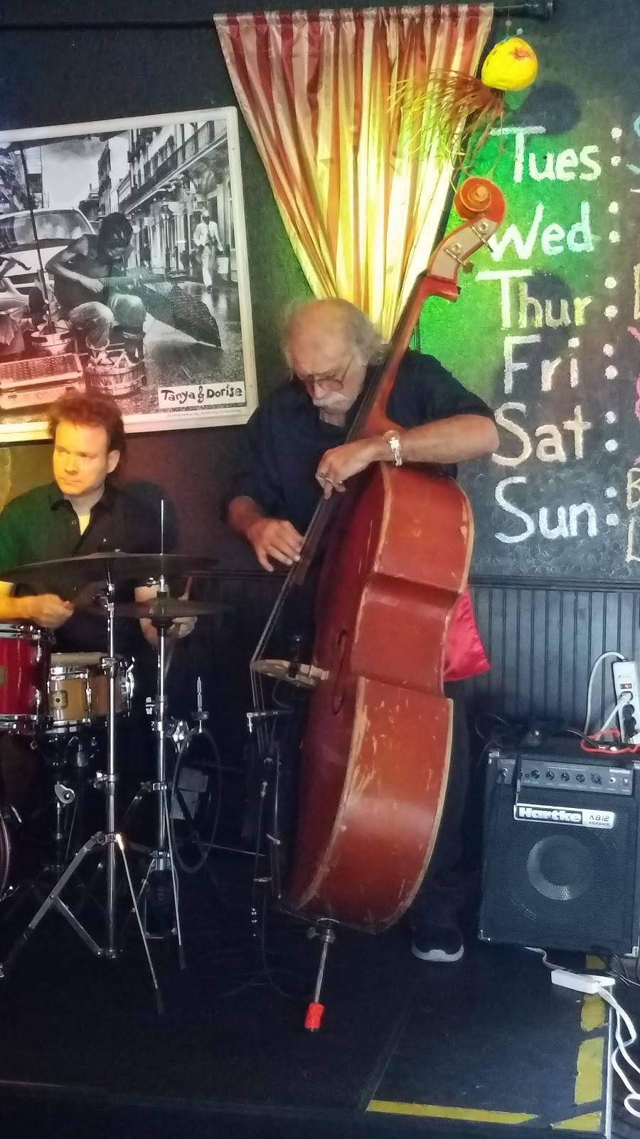 Caseys Upper Deck Bar & Grill | restaurant | 1414 S Atlantic Ave, New Smyrna Beach, FL 32169, USA | 3864241024 OR +1 386-424-1024