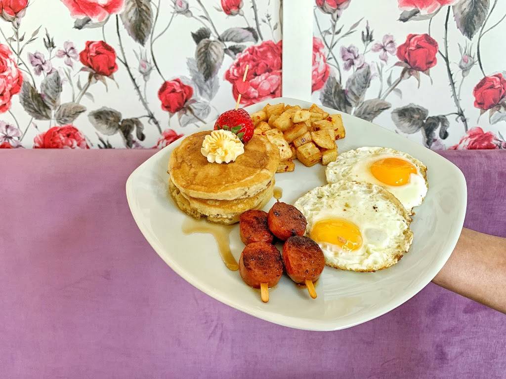 Utopia European Caffe | restaurant | 2489 Park Ave, Tustin, CA 92782, USA | 7143525789 OR +1 714-352-5789