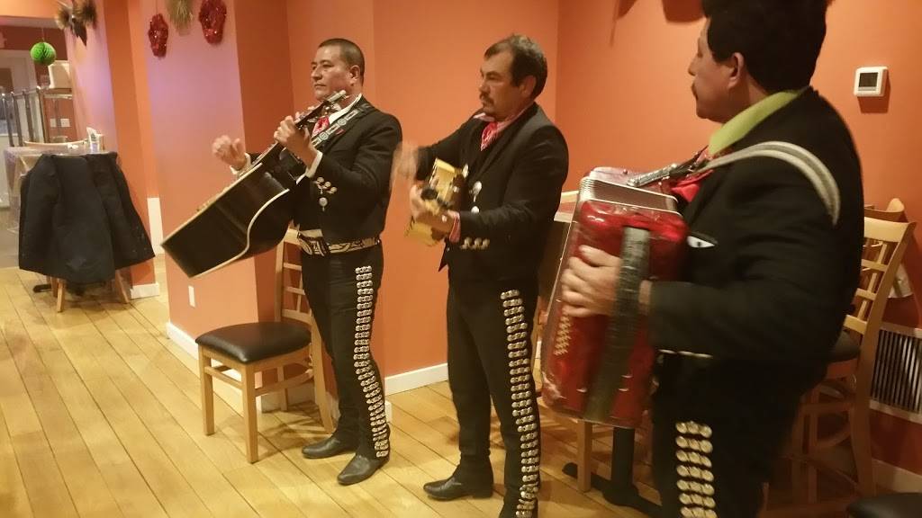 La REGIA Deli And Restaurant | restaurant | 131 3rd St, Greenport, NY 11944, USA | 6313332727 OR +1 631-333-2727