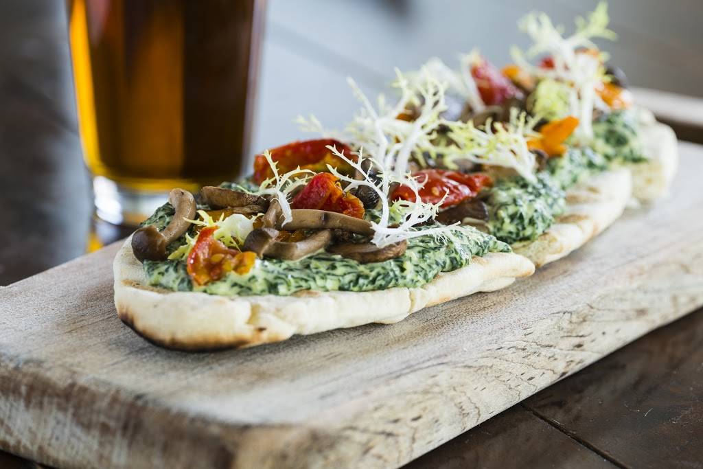 Baywood Clubhouse Restaurant | restaurant | 6259, 32267 Clubhouse Way, Millsboro, DE 19966, USA | 3029479225 OR +1 302-947-9225