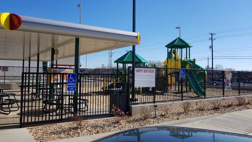 Sonic Drive-In | restaurant | 2935 E Sunshine St, Springfield, MO 65804, USA | 4178818999 OR +1 417-881-8999