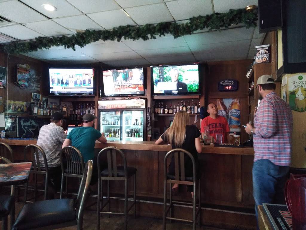 Boulevard Bar & Grill | restaurant | 3616 Far West Blvd # 116, Austin, TX 78731, USA | 5123453103 OR +1 512-345-3103