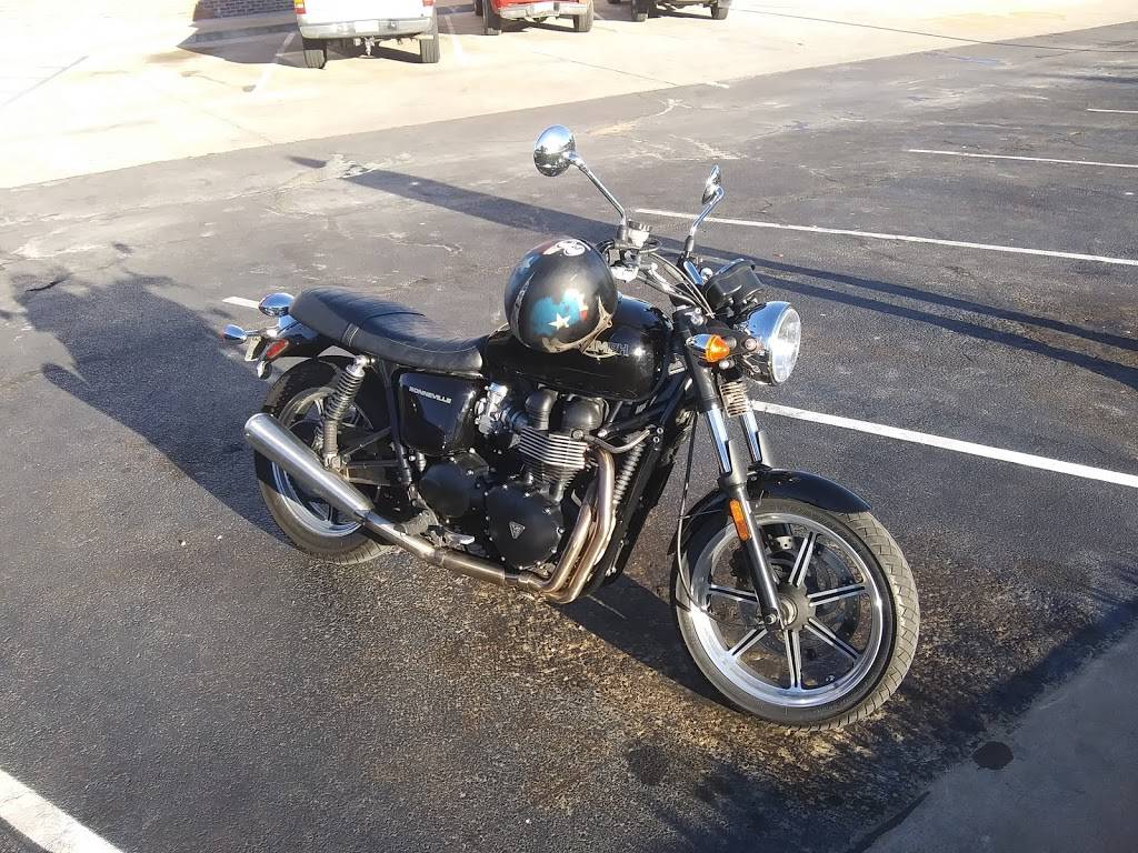 McDonalds | cafe | 205 Main St, Savannah, TN 38372, USA | 7319254889 OR +1 731-925-4889