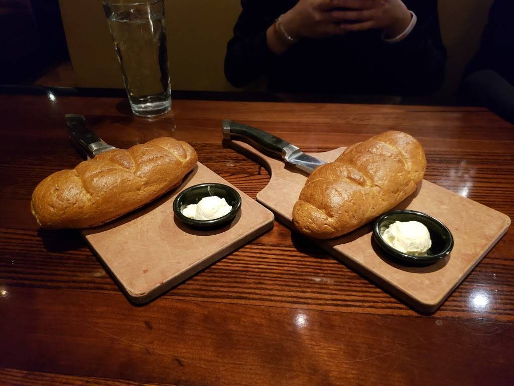 LongHorn Steakhouse - Curbside To Go Available | meal takeaway | 6600 Menaul Blvd NE Ste 700, Albuquerque, NM 87110, USA | 5058815359 OR +1 505-881-5359