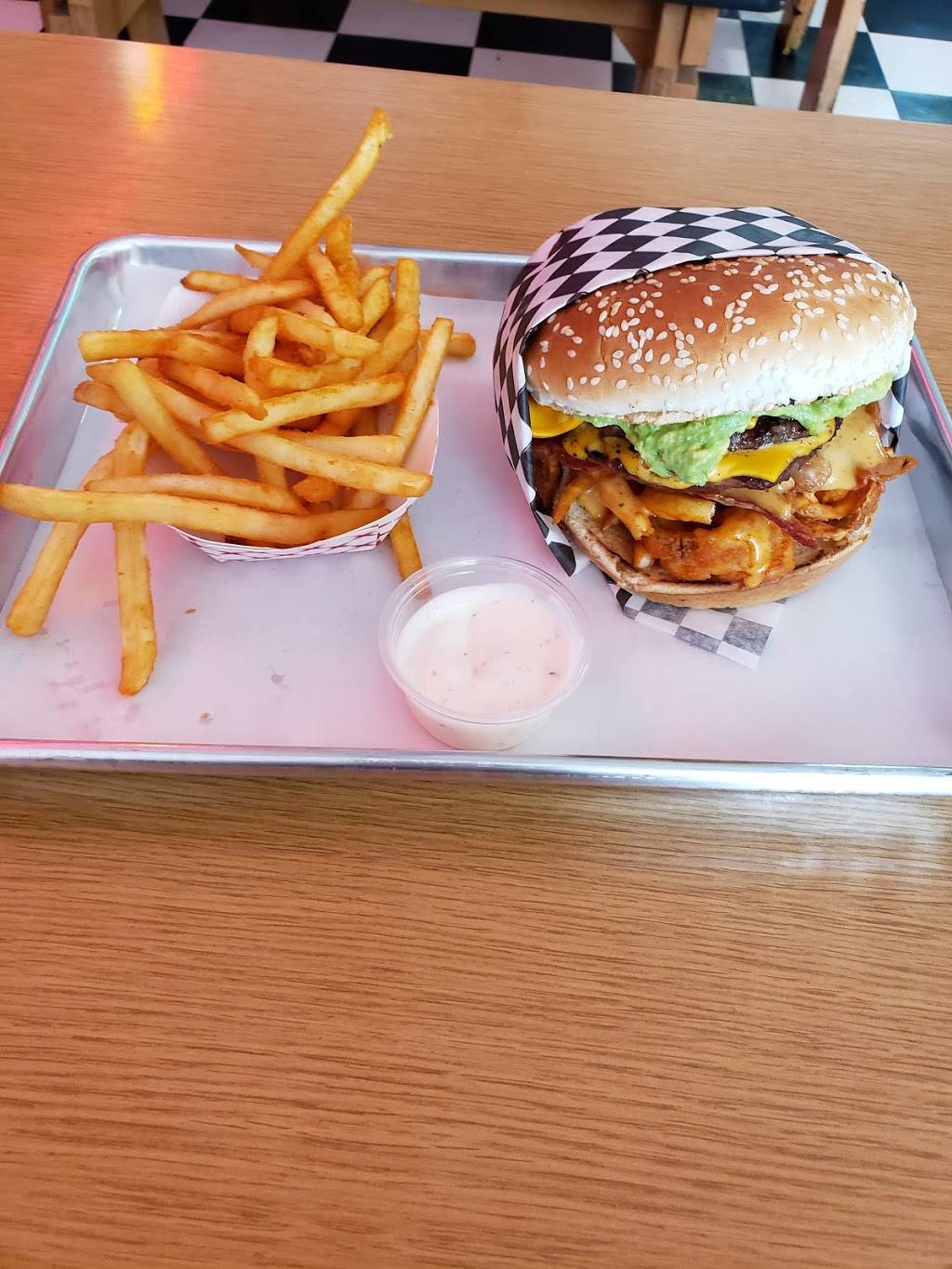 Deja Vu | restaurant | 966 Embarcadero del Mar, Isla Vista, CA 93117, USA | 8059688888 OR +1 805-968-8888