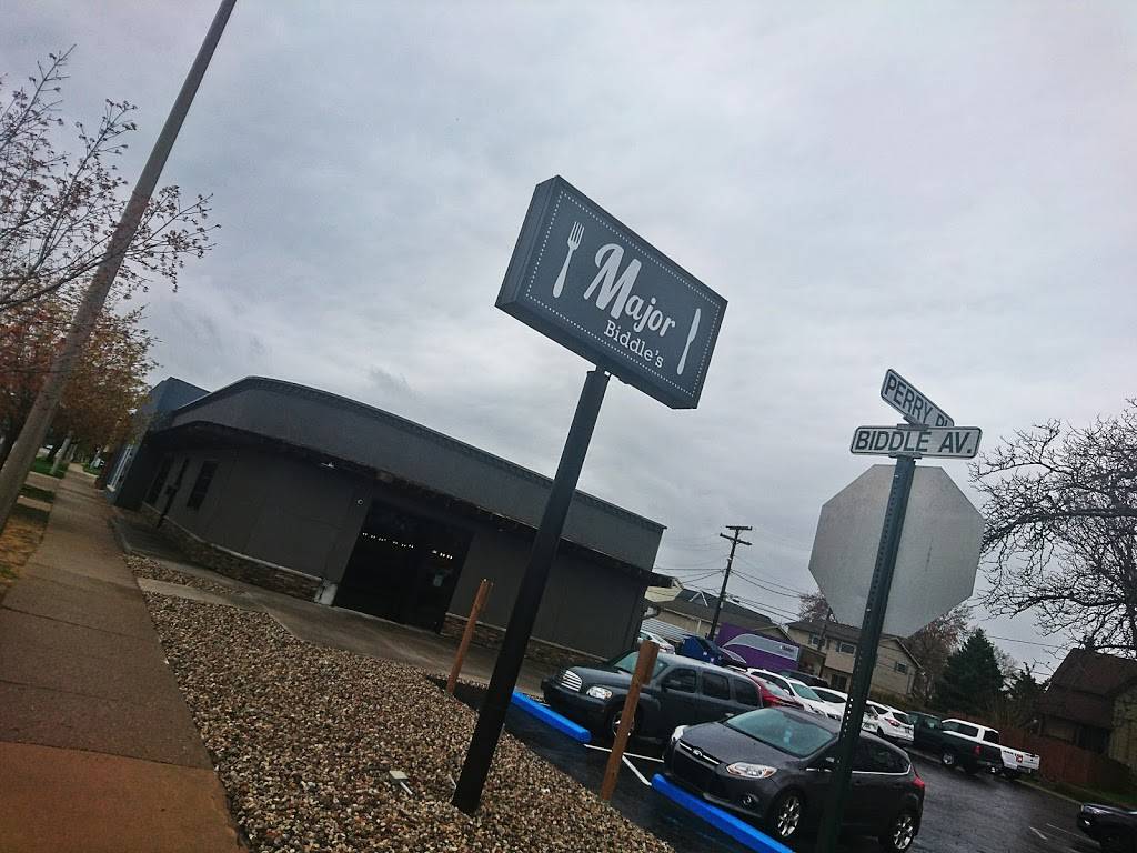 Major Biddles | restaurant | 930 Biddle Ave, Wyandotte, MI 48192, USA | 7342833228 OR +1 734-283-3228