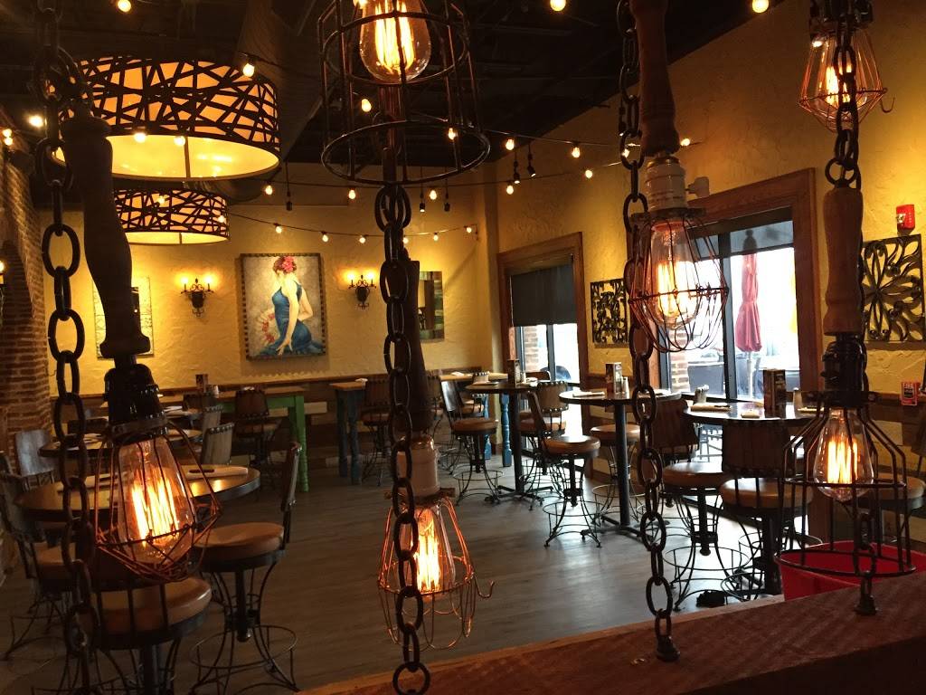 Uncle Julios Mexican From Scratch | restaurant | Hawthorn Center, 850 N Milwaukee Ave, Vernon Hills, IL 60061, USA | 2245130300 OR +1 224-513-0300