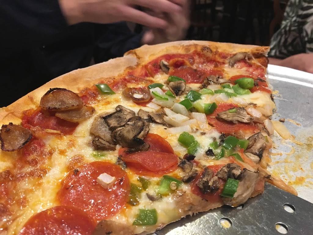 Benitos Brick Oven Pizza Pasta | restaurant | 1598 Hwy 17 S, North Myrtle Beach, SC 29582, USA | 8432721414 OR +1 843-272-1414