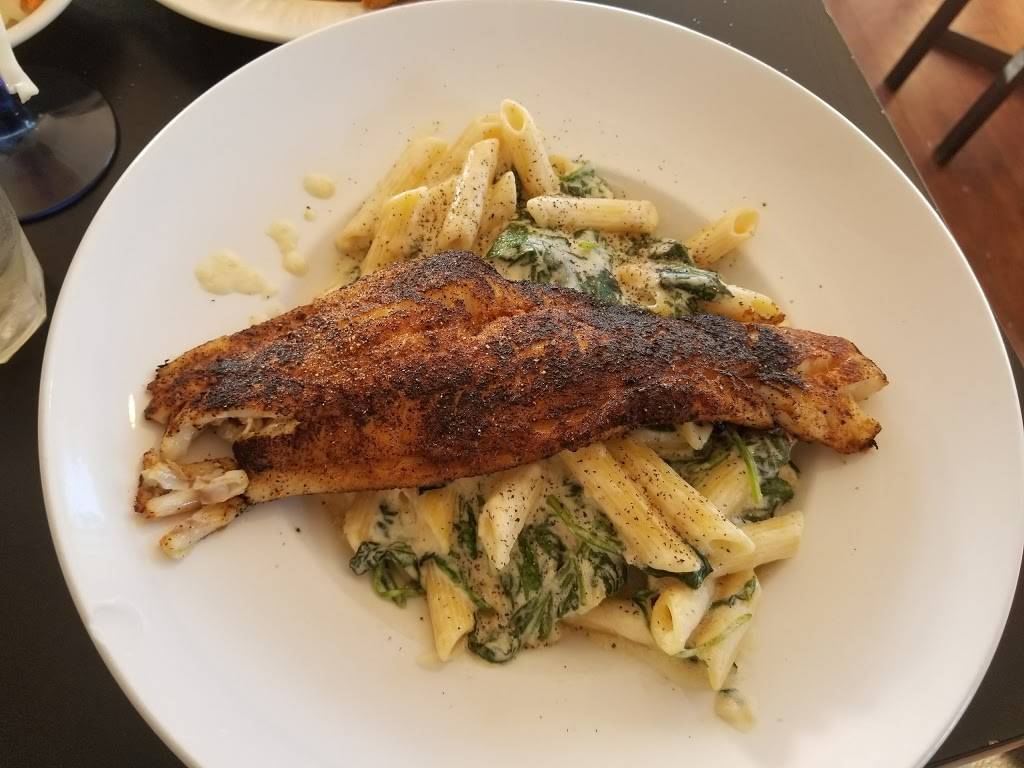 Statz Restaurant and Lounge | restaurant | 341 N Main St, North Brookfield, MA 01535, USA | 5088677204 OR +1 508-867-7204