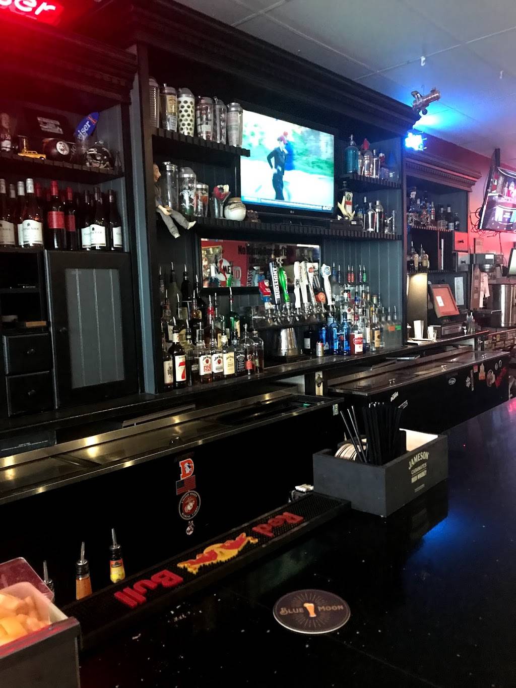 No Name Grill | restaurant | 8601 W Cross Dr, Littleton, CO 80123, USA | 3039485977 OR +1 303-948-5977