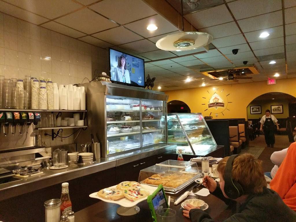 Town Line Diner | restaurant | 80 Town Line Rd #17, Rocky Hill, CT 06067, USA | 8605637643 OR +1 860-563-7643
