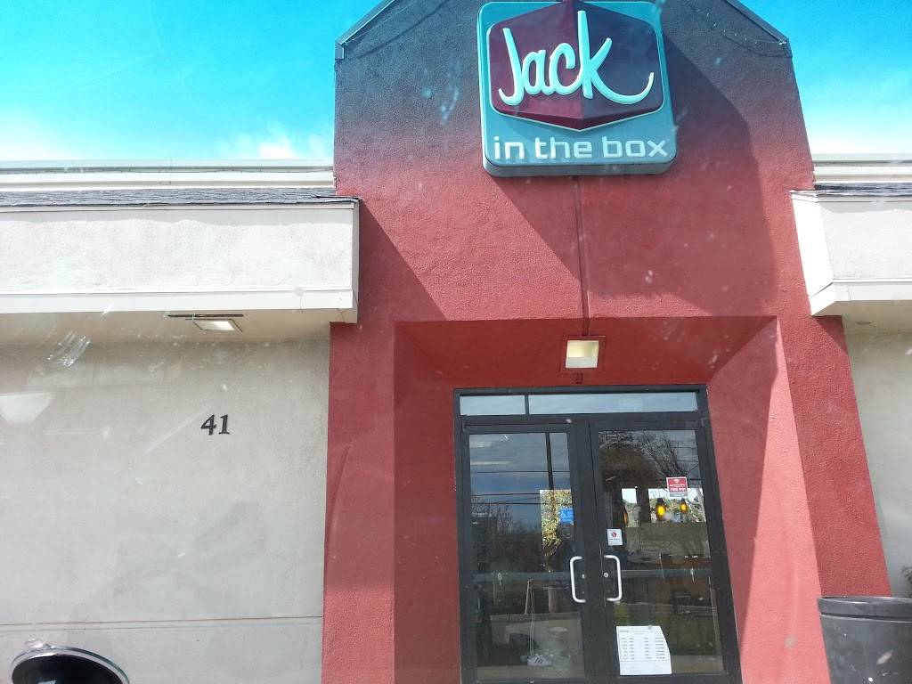 Jack in the Box | restaurant | 41 Soda Bay Rd, Lakeport, CA 95453, USA | 7072638063 OR +1 707-263-8063