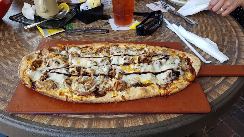 Naples Flatbread Kitchen & Bar | restaurant | 10801 Corkscrew Rd #520, Estero, FL 33928, USA | 2394953528 OR +1 239-495-3528