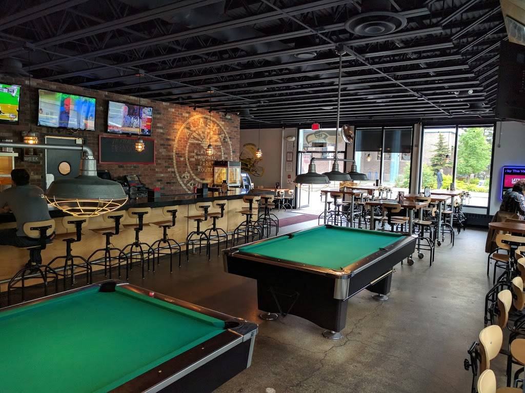 Flattop Pizza + Pool | restaurant | 600 W 6th Ave, Anchorage, AK 99501, USA | 9076777665 OR +1 907-677-7665