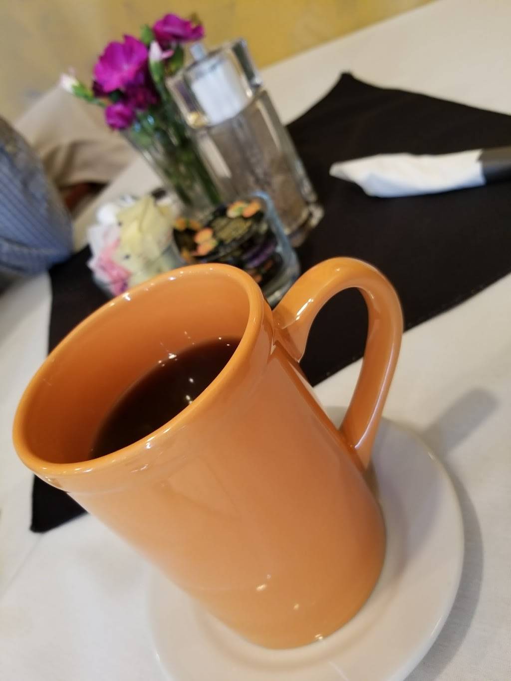 Tapenade Bistro | restaurant | 2509 S Queen St, York, PA 17402, USA | 7177411234 OR +1 717-741-1234