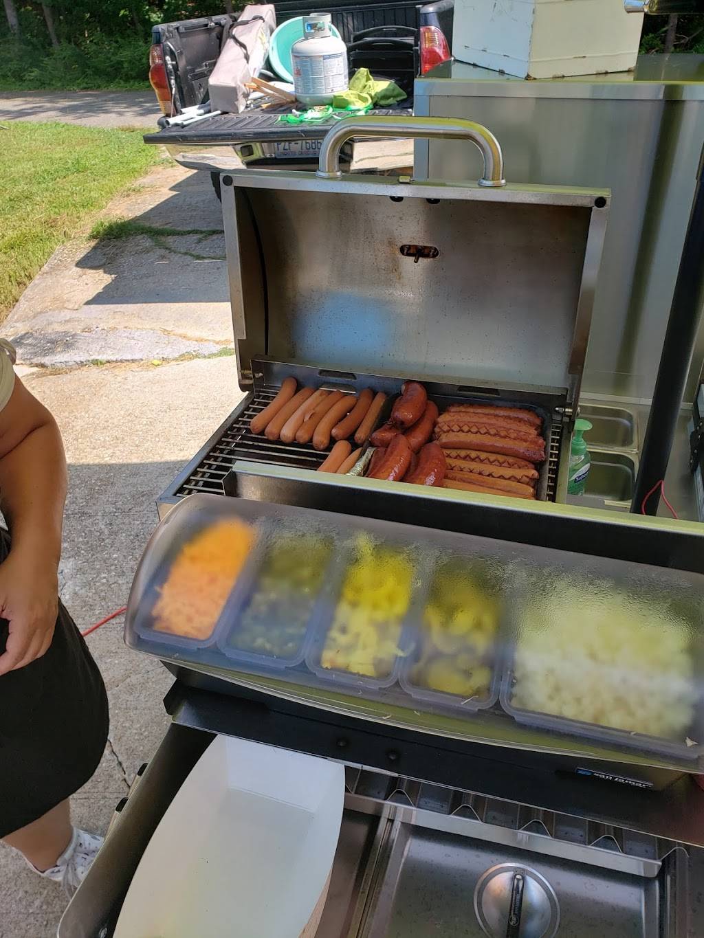 Break Out The Buns | restaurant | 269 US-221A Hwy, Forest City, NC 28043, USA | 8642709041 OR +1 864-270-9041