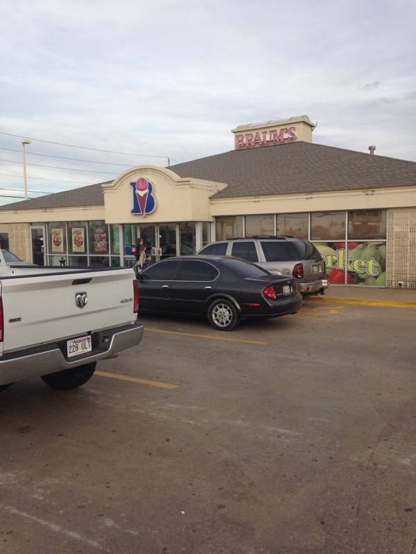 Braums Ice Cream & Burger Restaurant | restaurant | 20200 E 81st St S, Broken Arrow, OK 74014, USA | 9182514660 OR +1 918-251-4660