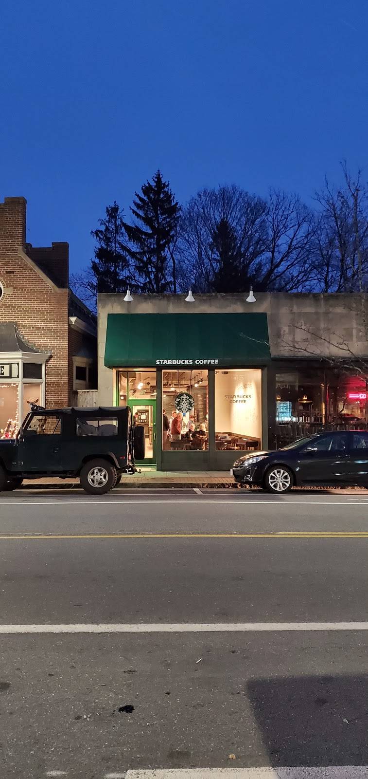 Starbucks | cafe | 47 Leonard St, Belmont, MA 02478, USA | 6174843213 OR +1 617-484-3213