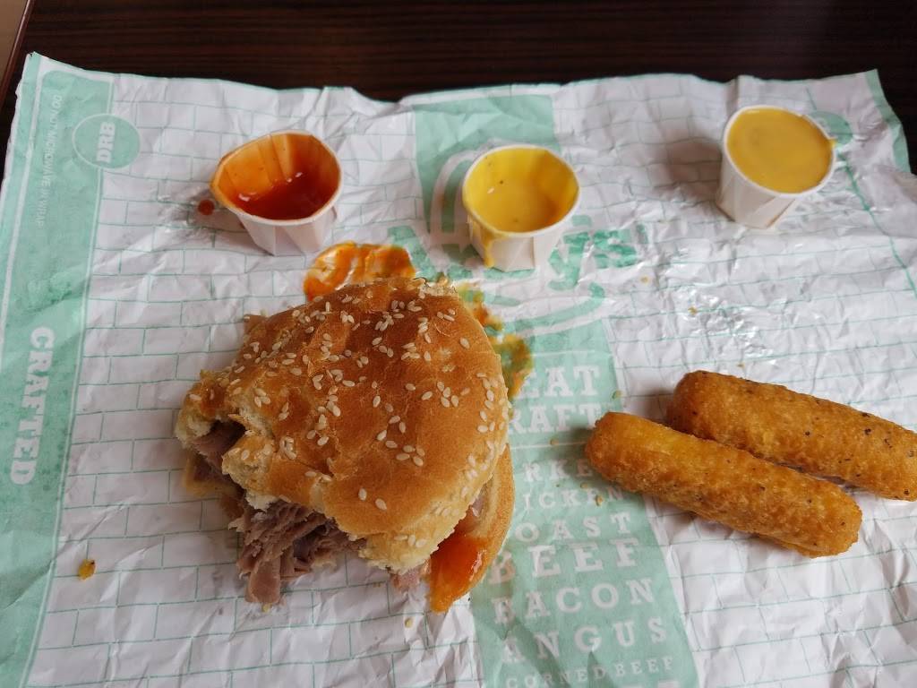 Arbys | restaurant | 8103 Ritchie Hwy, Pasadena, MD 21122, USA | 4104242293 OR +1 410-424-2293