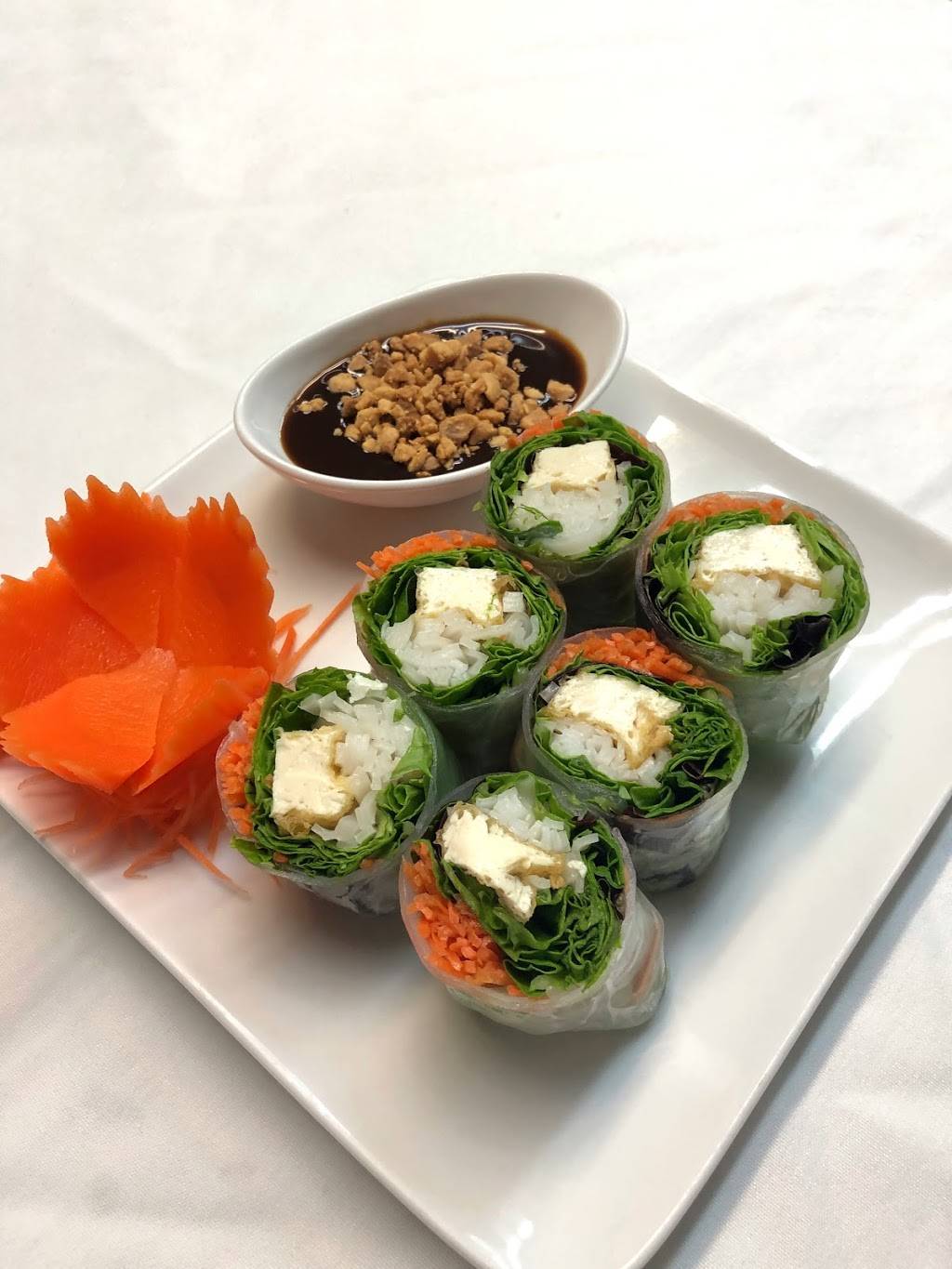 Thai All Seasons | restaurant | 11 South Ave, Whitman, MA 02382, USA | 7815231694 OR +1 781-523-1694