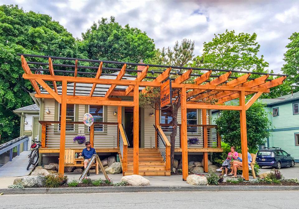 Thrive Juice Bar & Kitchen | restaurant | 51 Rodick St, Bar Harbor, ME 04609, USA | 2078019340 OR +1 207-801-9340