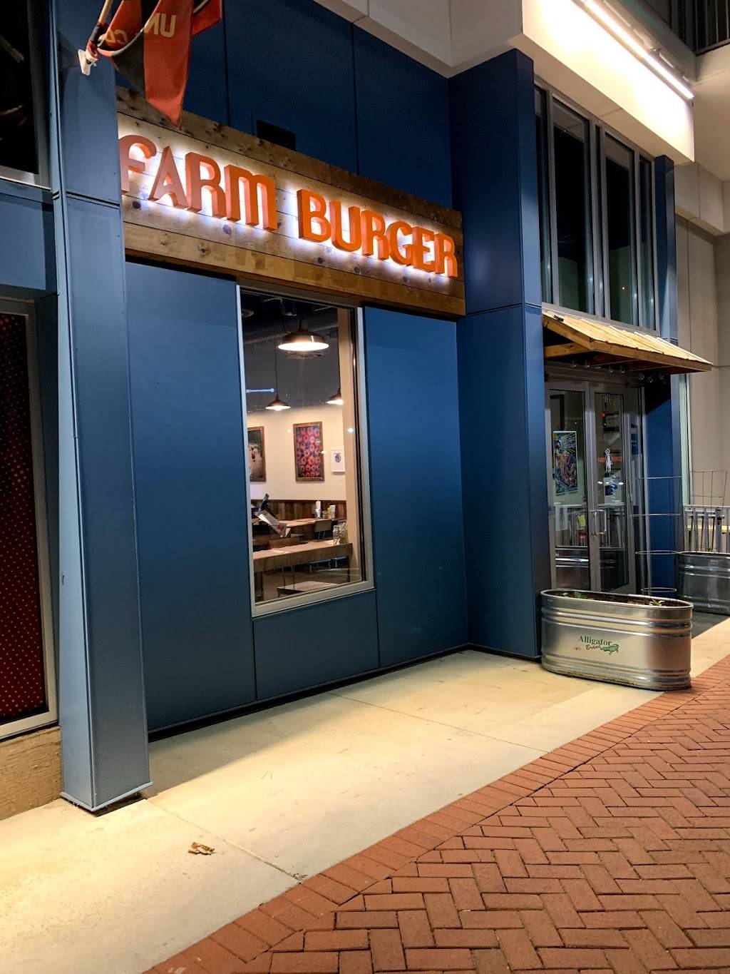 Farm Burger Grant Park | restaurant | 275 Memorial Dr SE Ste B2, Atlanta, GA 30312, USA | 4047481310 OR +1 404-748-1310