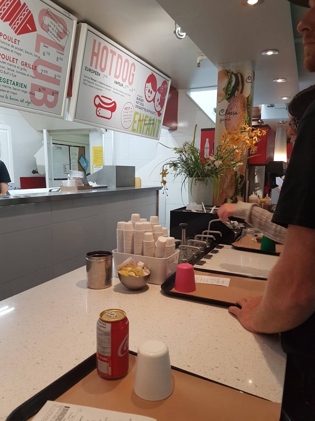 BURGER CARTIER | restaurant | 1191 Avenue Cartier, Québec, QC G1R 2S9, Canada | 4185220009 OR +1 418-522-0009