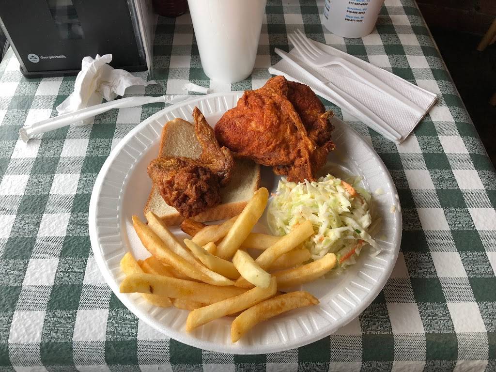 Guss World Famous Fried Chicken | restaurant | 5486 Peachtree Rd, Chamblee, GA 30341, USA | 7705570839 OR +1 770-557-0839