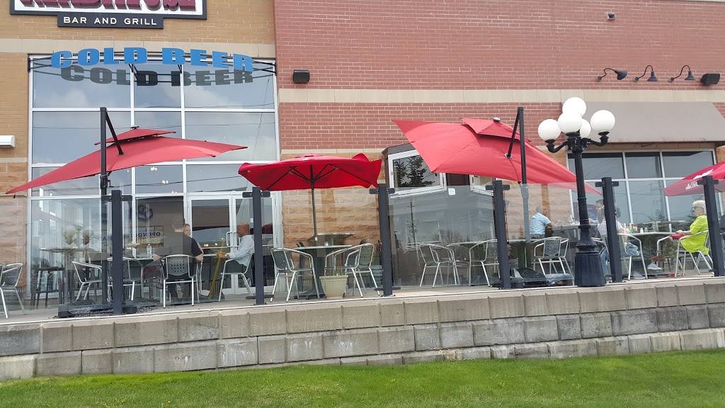 Chucks Roadhouse Bar & Grill | restaurant | 125 Pedersen Dr, Aurora, ON L4G 0E3, Canada | 9055038666 OR +1 905-503-8666