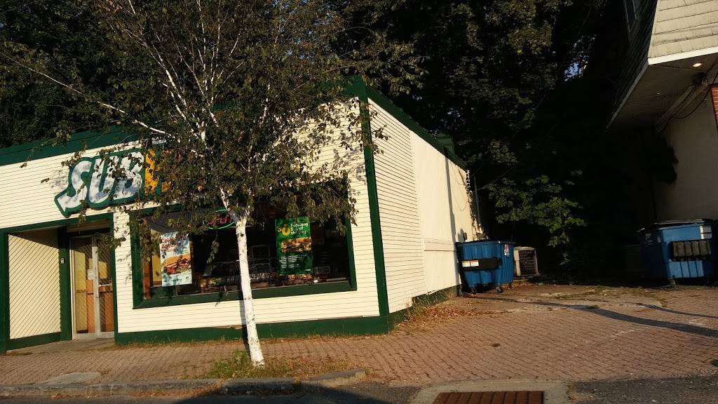 Subway | restaurant | 24 Shaker Rd, East Longmeadow, MA 01028, USA | 4135258189 OR +1 413-525-8189