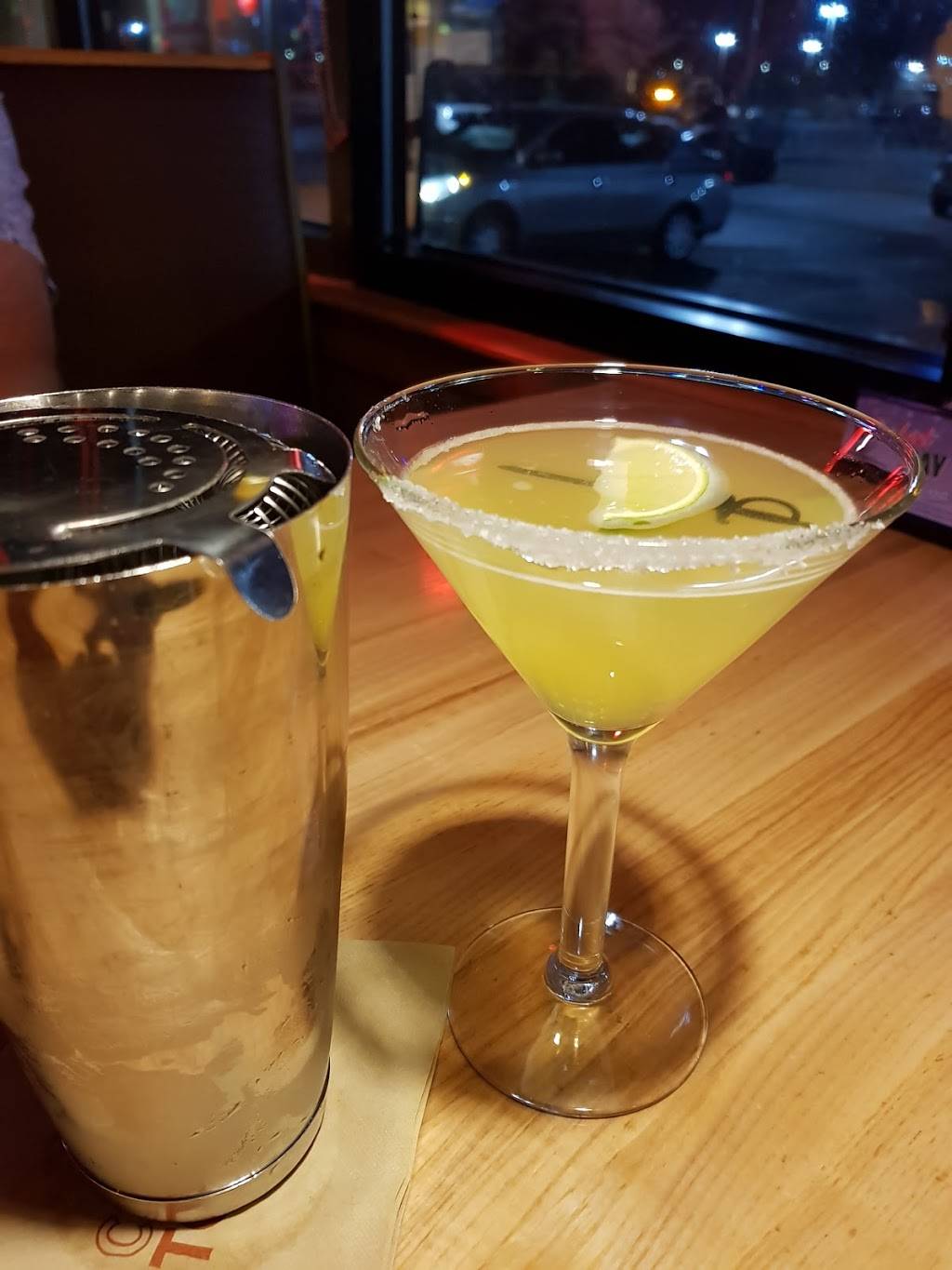 Applebees Grill + Bar | restaurant | 3340 S Maryland Pkwy, Las Vegas, NV 89109, USA | 7027374990 OR +1 702-737-4990