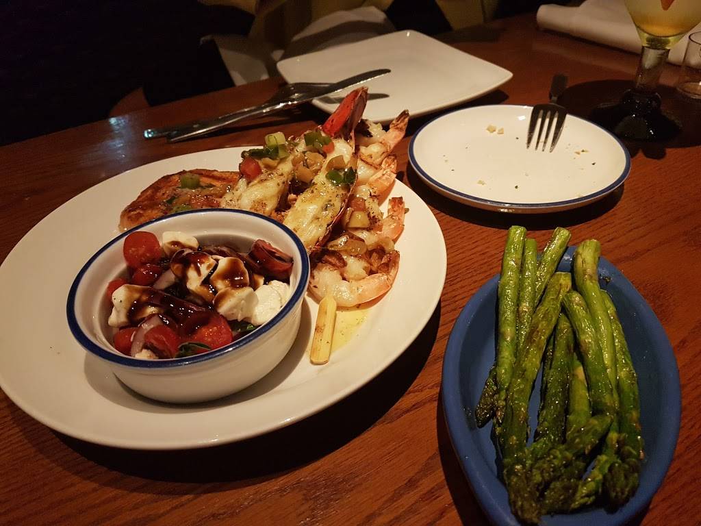 Red Lobster | restaurant | 7780 W Irlo Bronson Memorial Hwy, Kissimmee, FL 34747, USA | 3216770191 OR +1 321-677-0191
