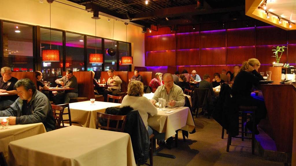 Bistro Dragon | restaurant | 644 Meacham Rd, Elk Grove Village, IL 60007, USA | 8478956141 OR +1 847-895-6141