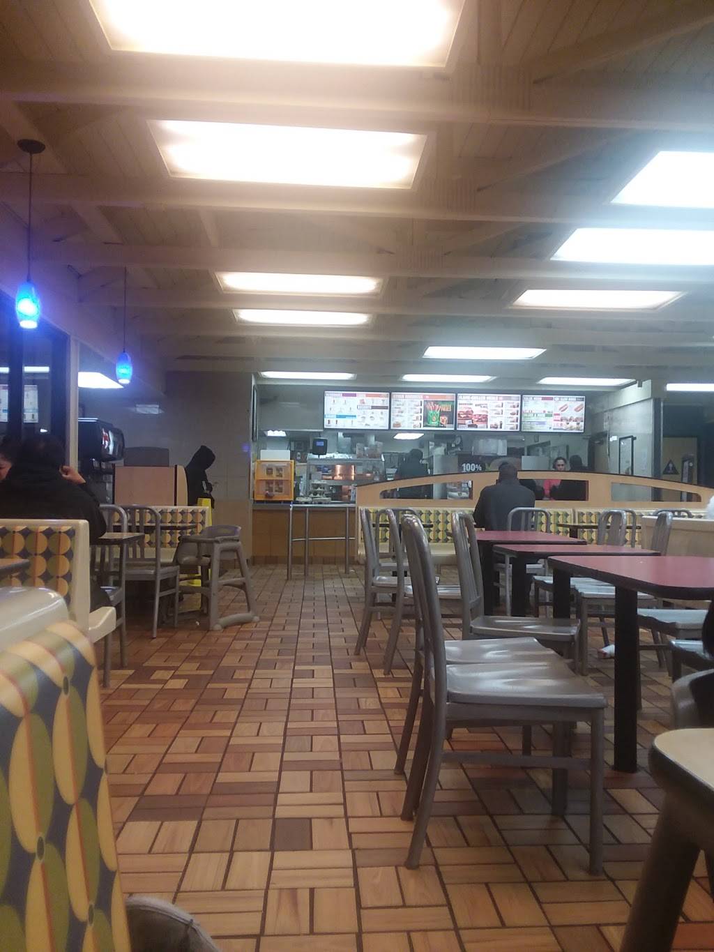 Burger King | restaurant | 2511 San Pedro St, Los Angeles, CA 90011, USA | 2137482821 OR +1 213-748-2821