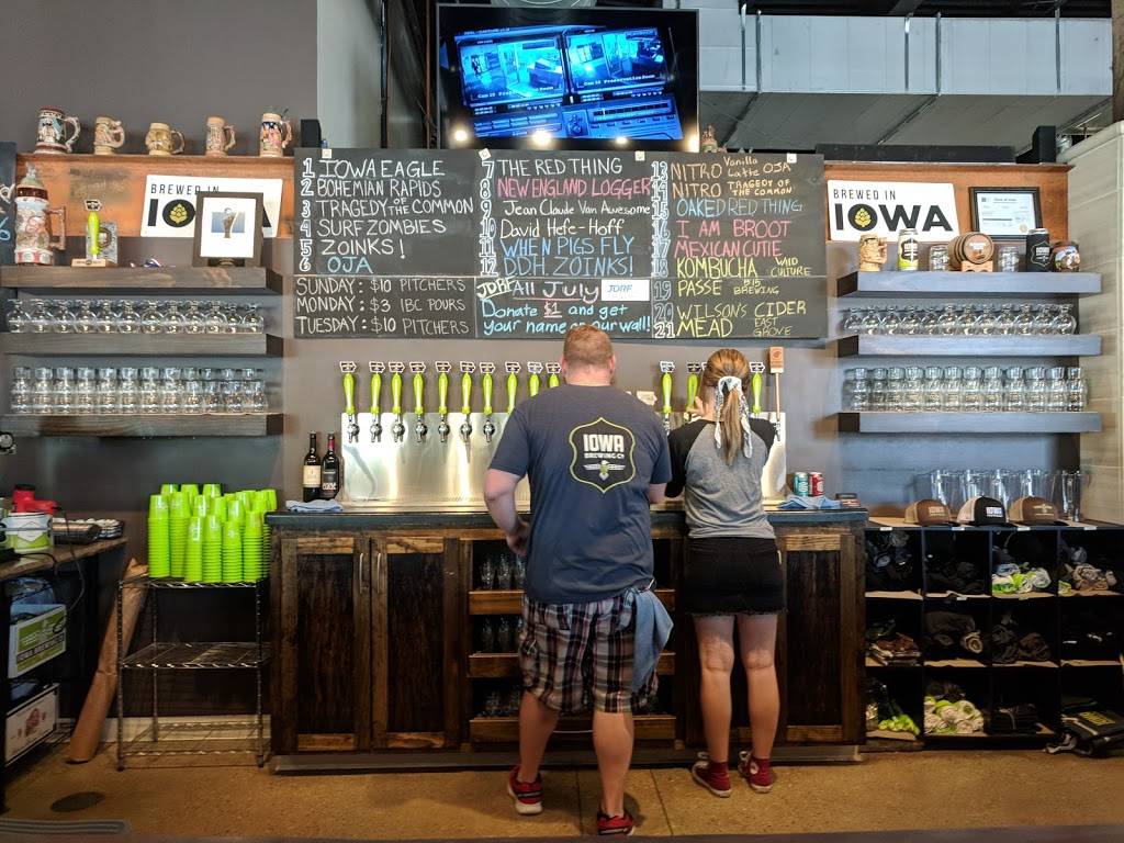 Iowa Brewing Company | restaurant | 708 3rd St SE, Cedar Rapids, IA 52401, USA | 3193662337 OR +1 319-366-2337