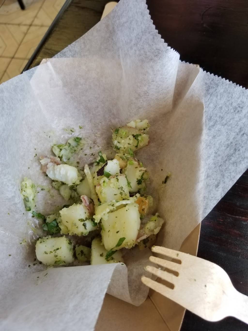 Fish Company Taco | restaurant | 1914 23rd St, Galveston, TX 77550, USA | 4092203245 OR +1 409-220-3245