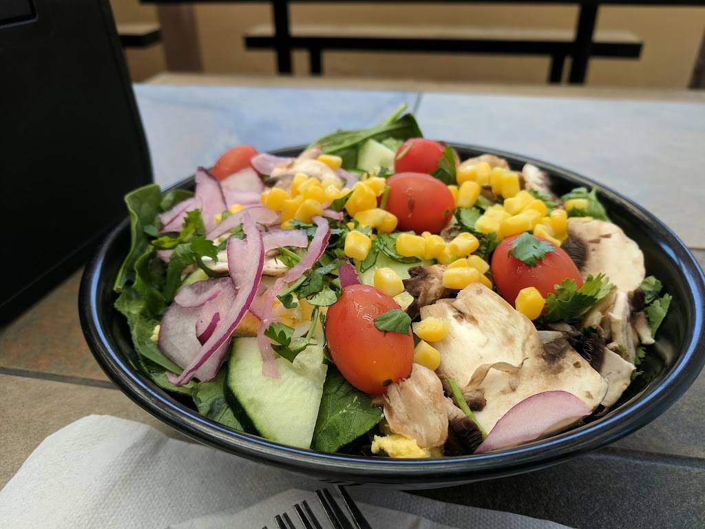 Toppers Pizza | restaurant | 3940 E Main St, Ventura, CA 93003, USA | 8053854444 OR +1 805-385-4444