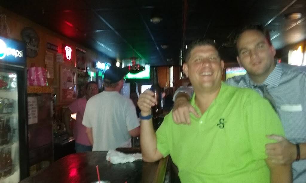 Millers Lunch | restaurant | 117 N High St, Columbus Grove, OH 45830, USA | 4196592747 OR +1 419-659-2747