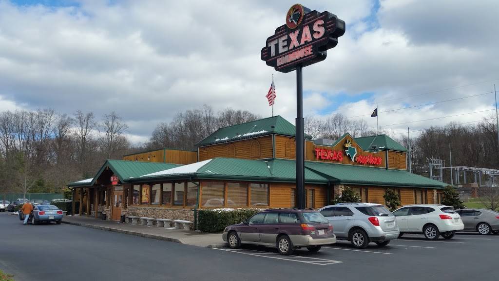 Texas Roadhouse | restaurant | 1808 N Roan St, Johnson City, TN 37601, USA | 4232834117 OR +1 423-283-4117