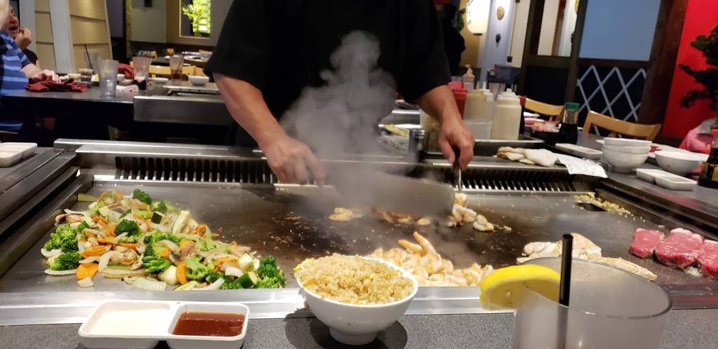 Saitos Japanese Steakhouse | restaurant | 10240 Forest Hill Blvd #140, Wellington, FL 33414, USA | 5612968888 OR +1 561-296-8888