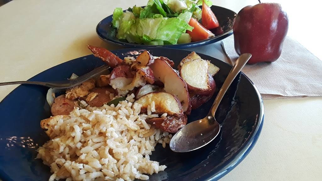 Juniper Dining | restaurant | 12030 USF Beard Drive, Tampa, FL 33617, USA | 8139746402 OR +1 813-974-6402